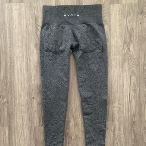 Navigation charcoal high waisted leggings.